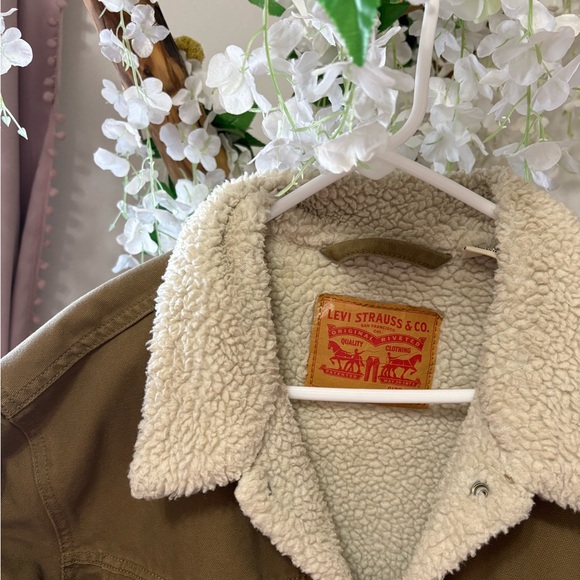 Levi's Men's Brown Sherpa-Lined Trucker Jacket - Picture 6 of 9